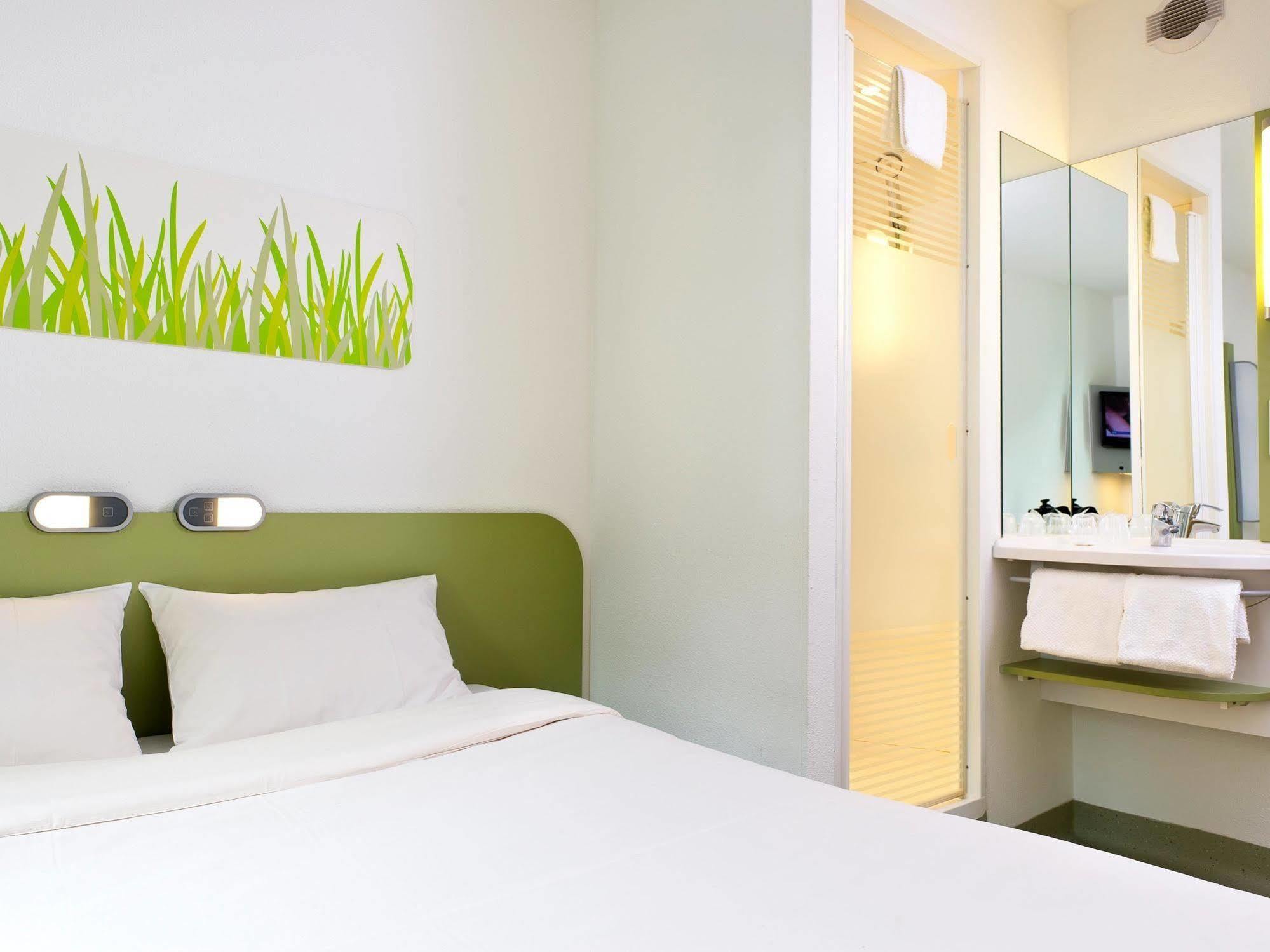 Ibis Budget Orleans Sud Comet Kültér fotó